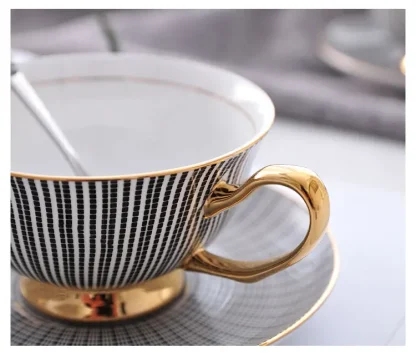 Printed Striped Elegant Tea Set - Image 3