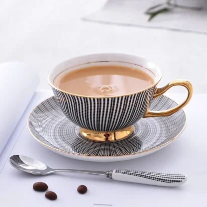 Printed Striped Elegant Tea Set