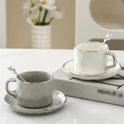 Glossy Modern Tea Set - Image 3
