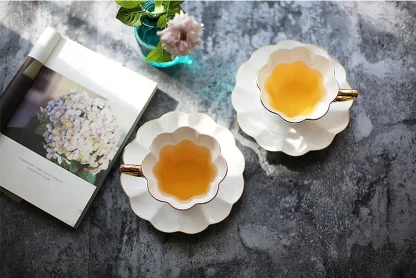 Scalloped Minimalist Tea Set