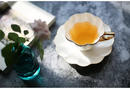 Scalloped Minimalist Tea Set - Image 2