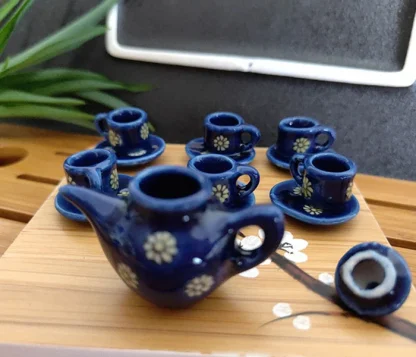 Blue Printed Miniature Tea Set - Image 5