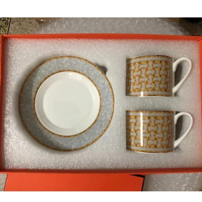 Luxury Printed Tea Set - Image 4